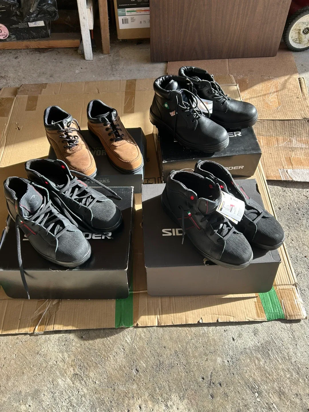 New work shoes size 8.5L image indicator(4)