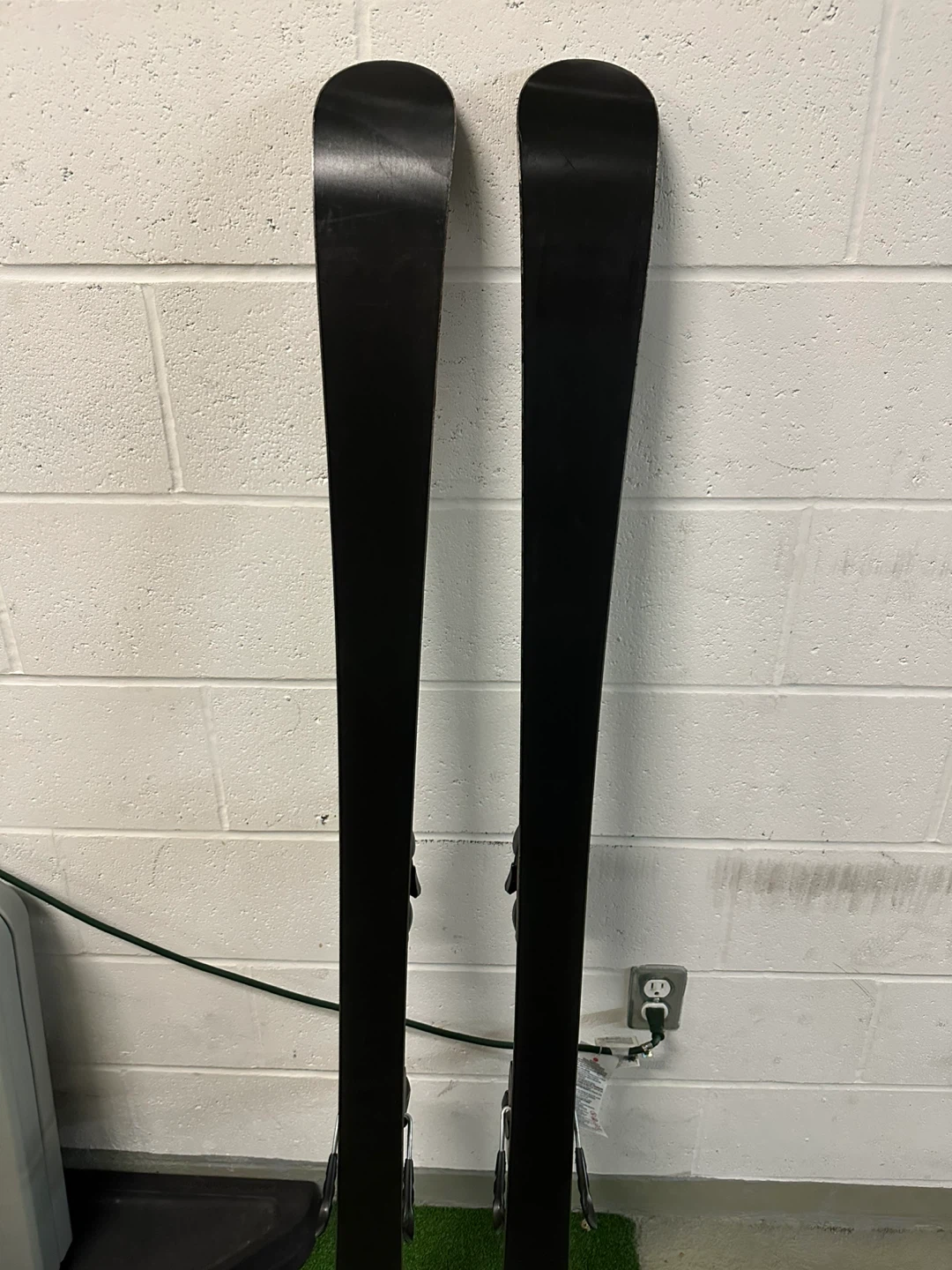 Atomic Izor 5 Skis - photo 4