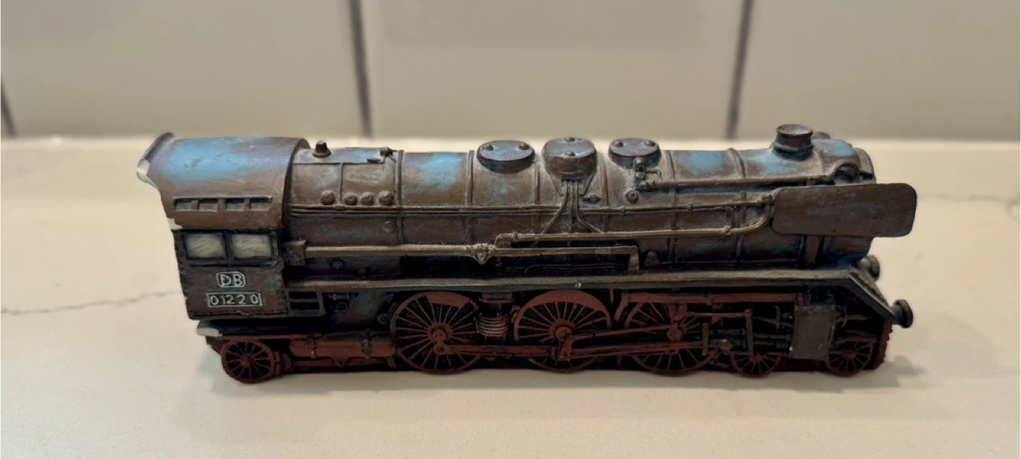 Vintage Look DB 01 1220 Train Model