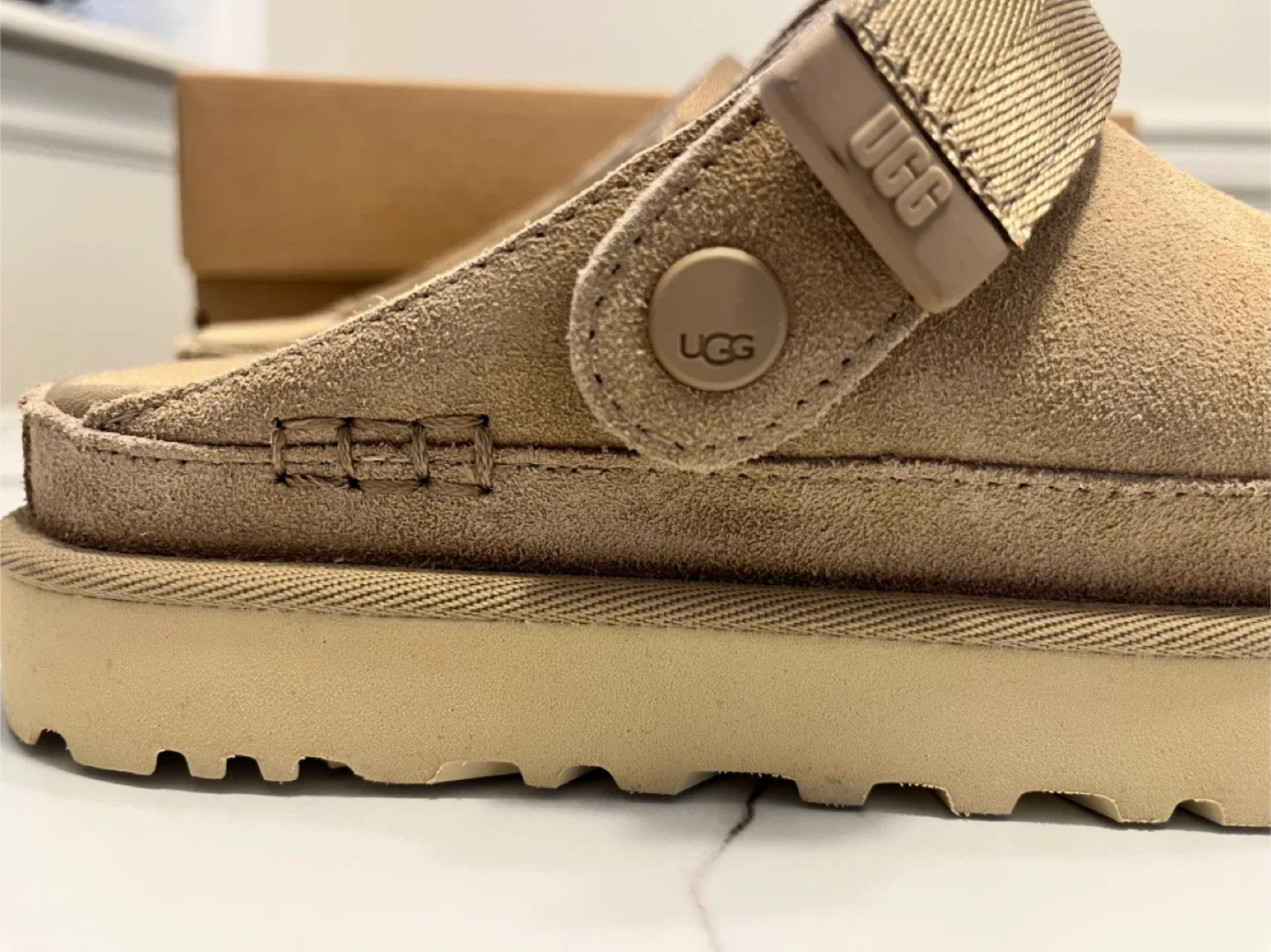 Brand New UGG Tasman LTA Clog, Sand, Size 6.5 image indicator(4)