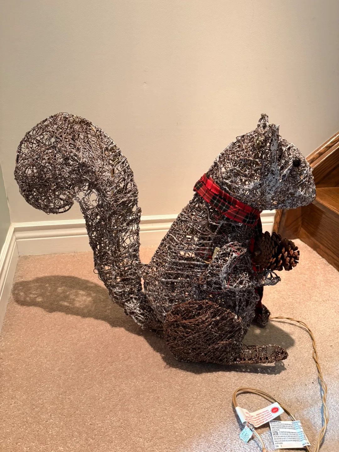 Wire Squirrel Christmas Decoration with Lights image indicator(3)