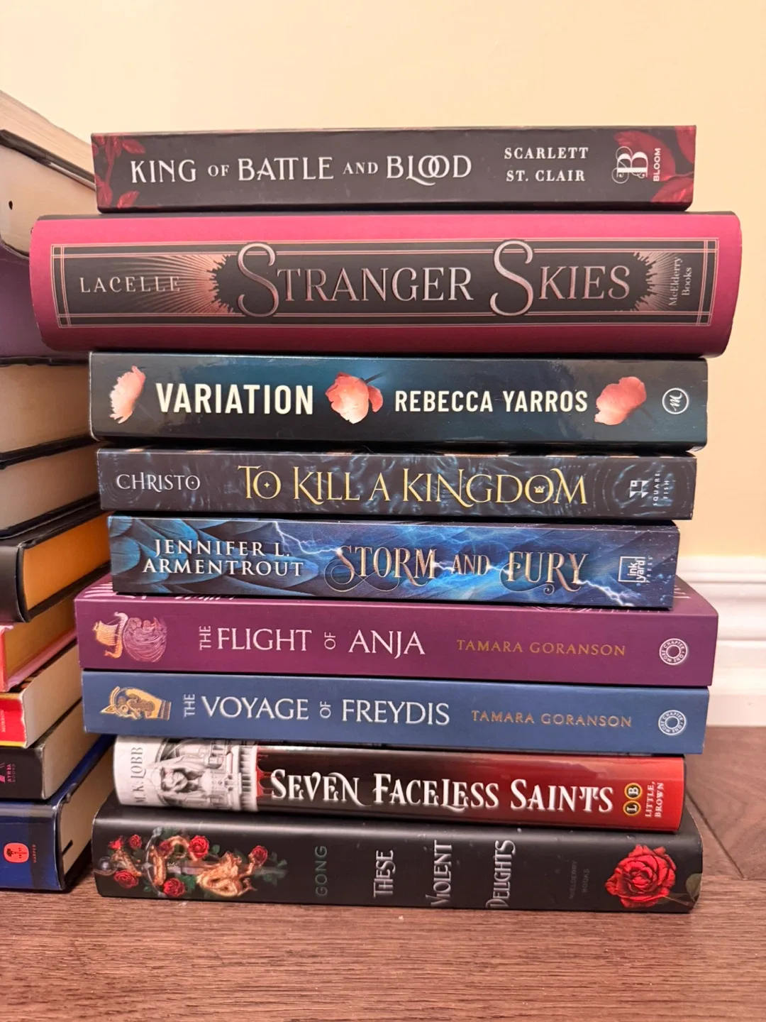 Huge Selection of Fiction Books image indicator(4)