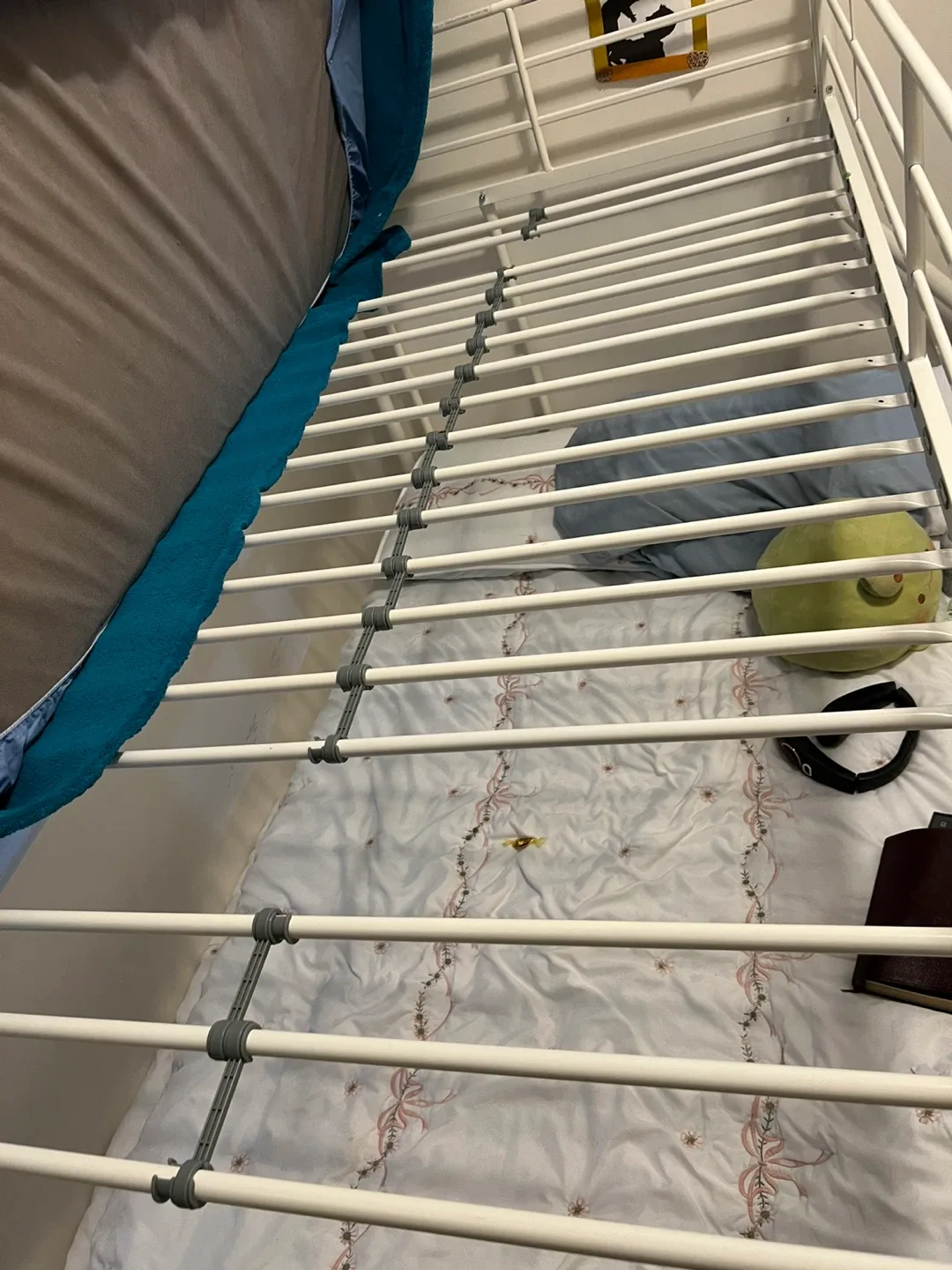 White Metal Bunk Bed Frame image indicator(5)