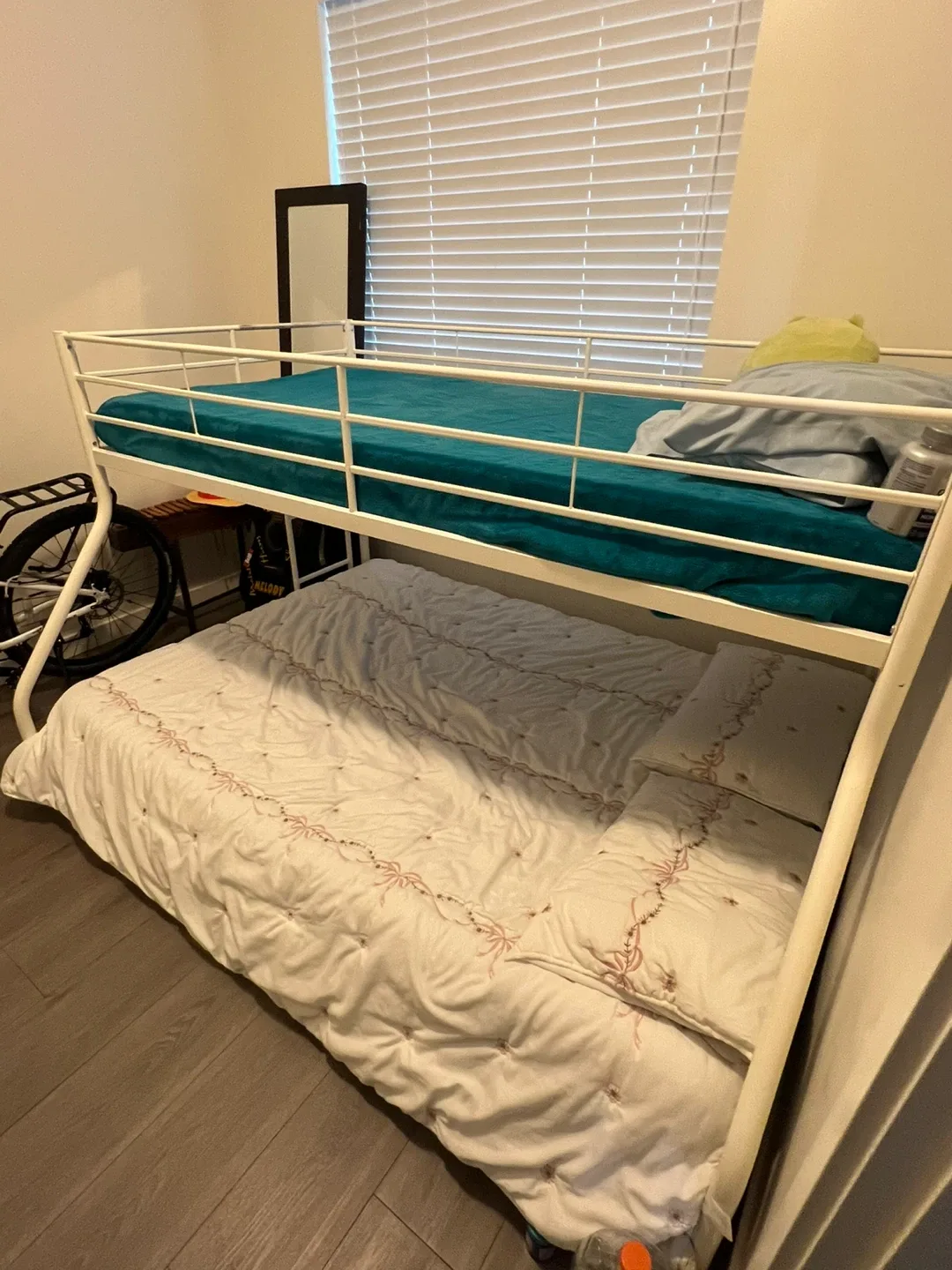 White Metal Bunk Bed Frame image indicator(2)