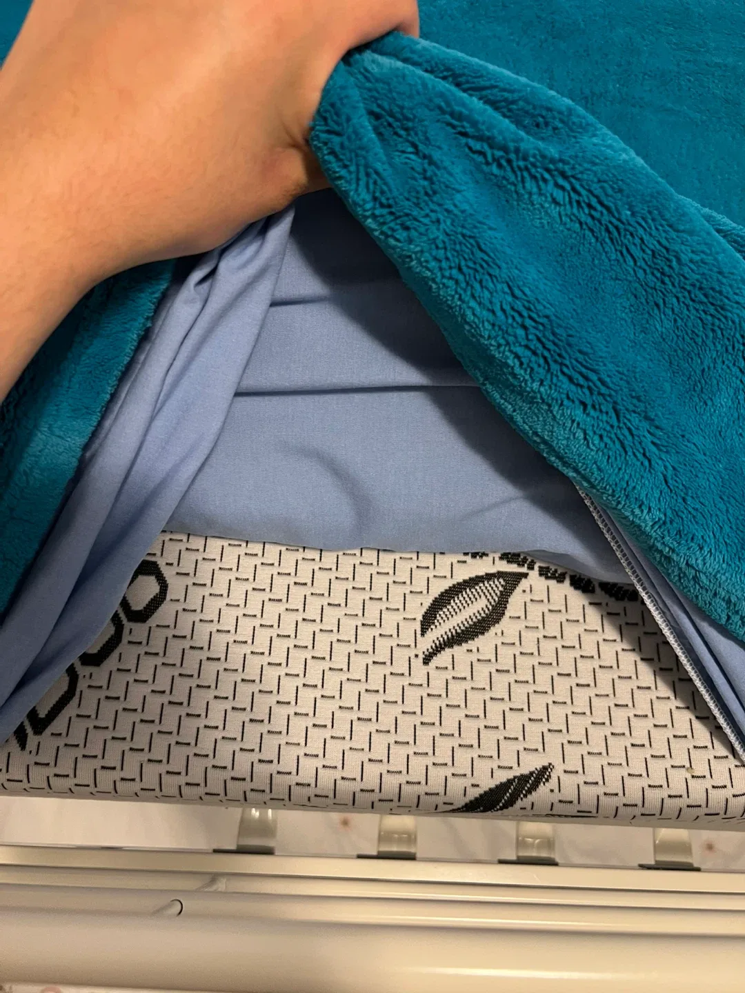 White Metal Bunk Bed Frame image indicator(4)