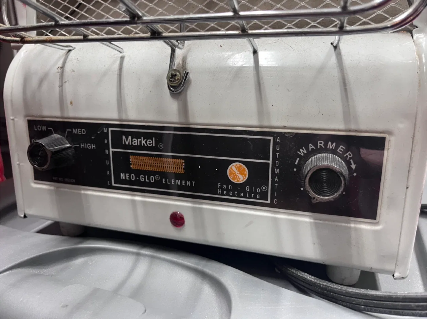 Markel Fan-Glo Hoetaire space Heater image indicator(2)