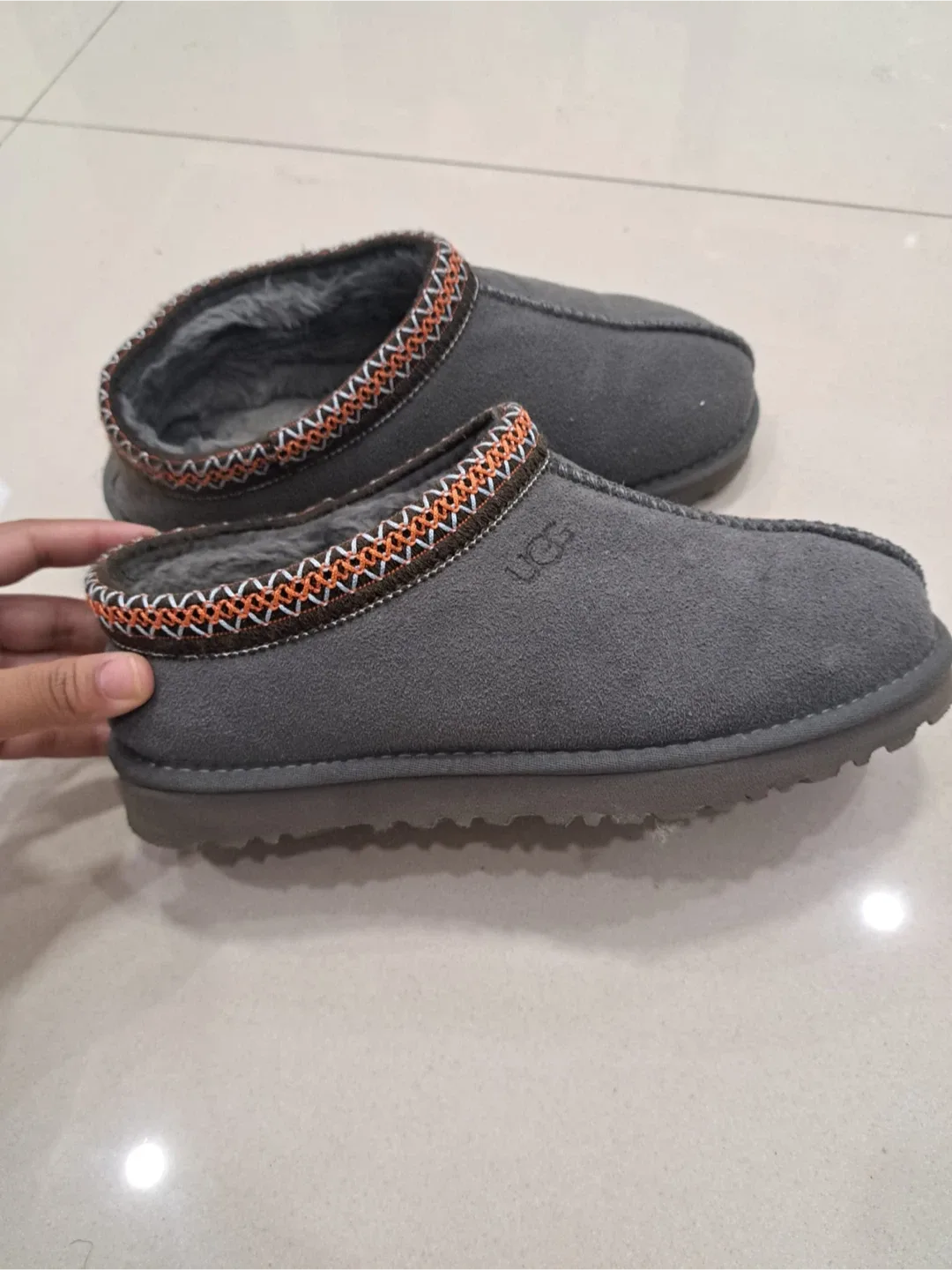 UGG Women’s Tasman Slipper - Size 9 image indicator(2)