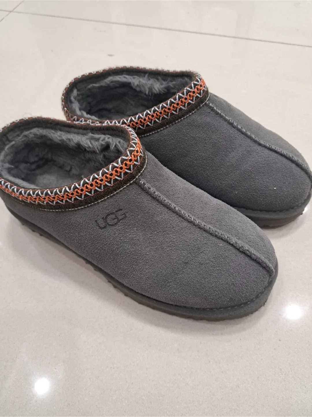 UGG Women’s Tasman Slipper - Size 9