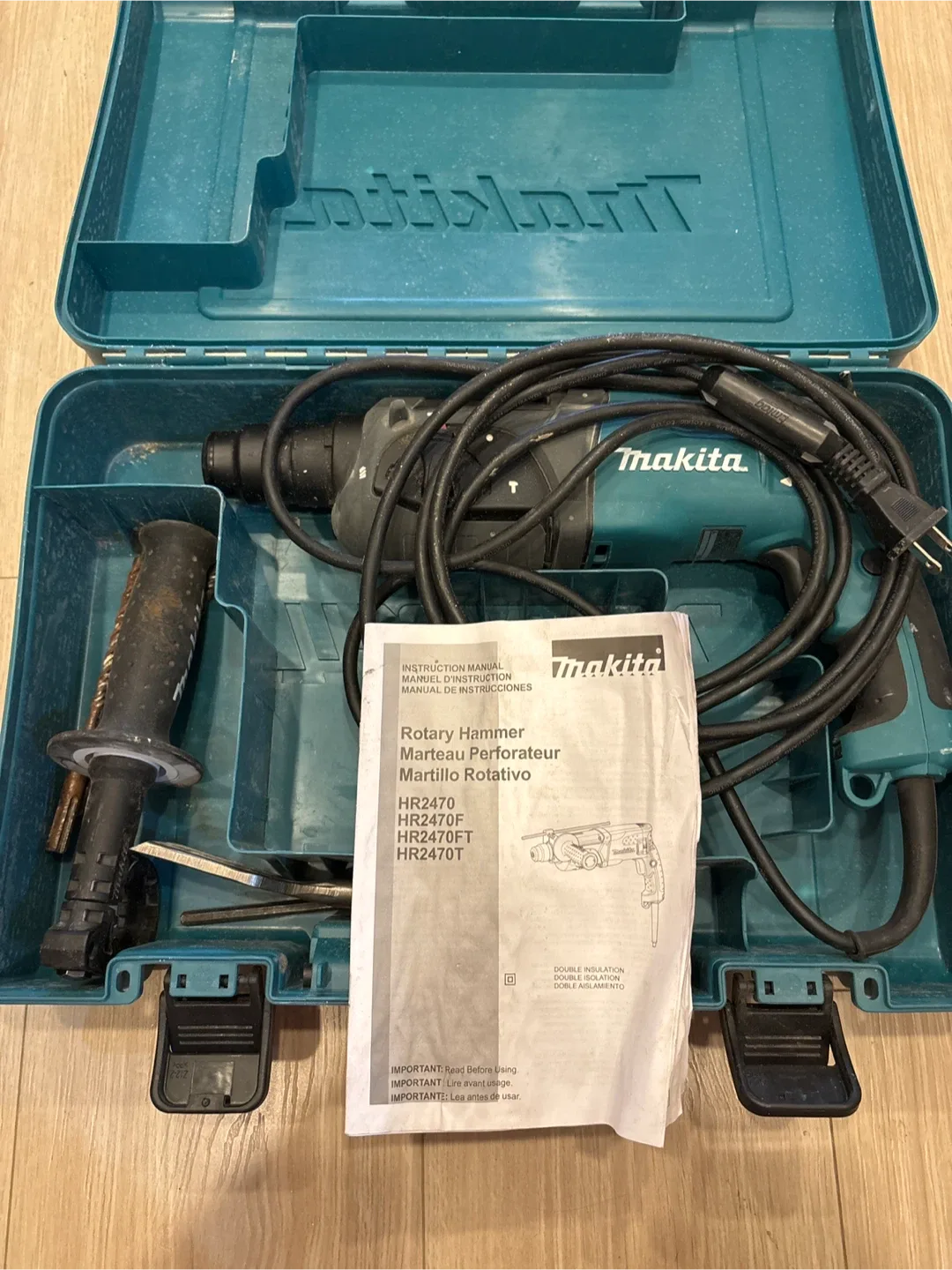 Makita Rotary Hammer HR2470 with Case