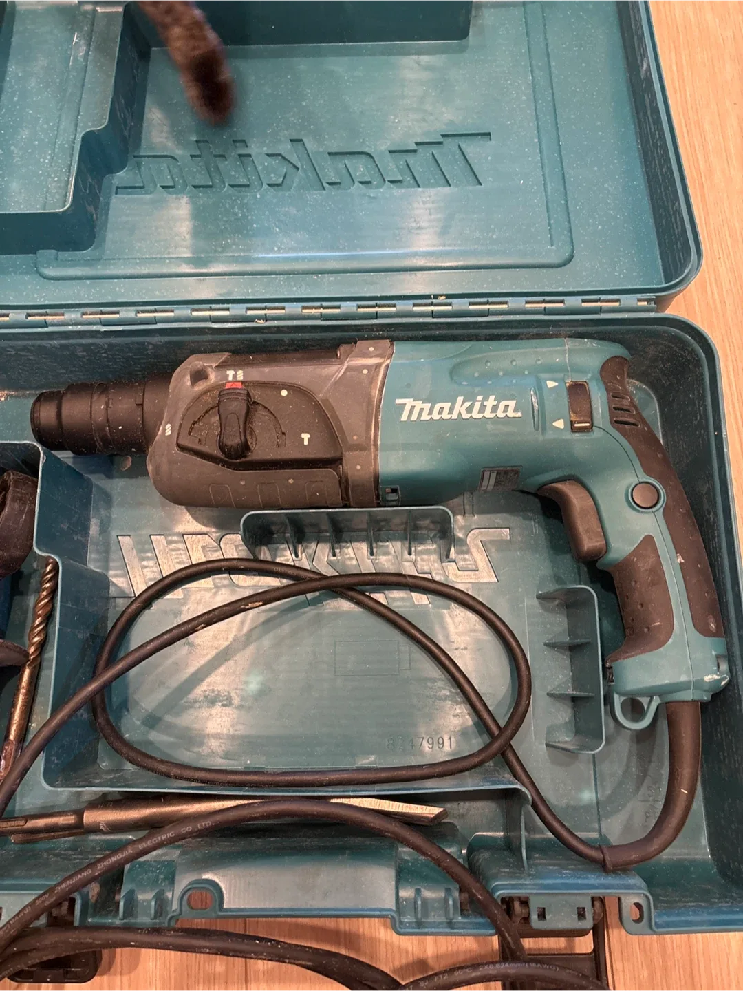 Makita Rotary Hammer HR2470 with Case image indicator(4)