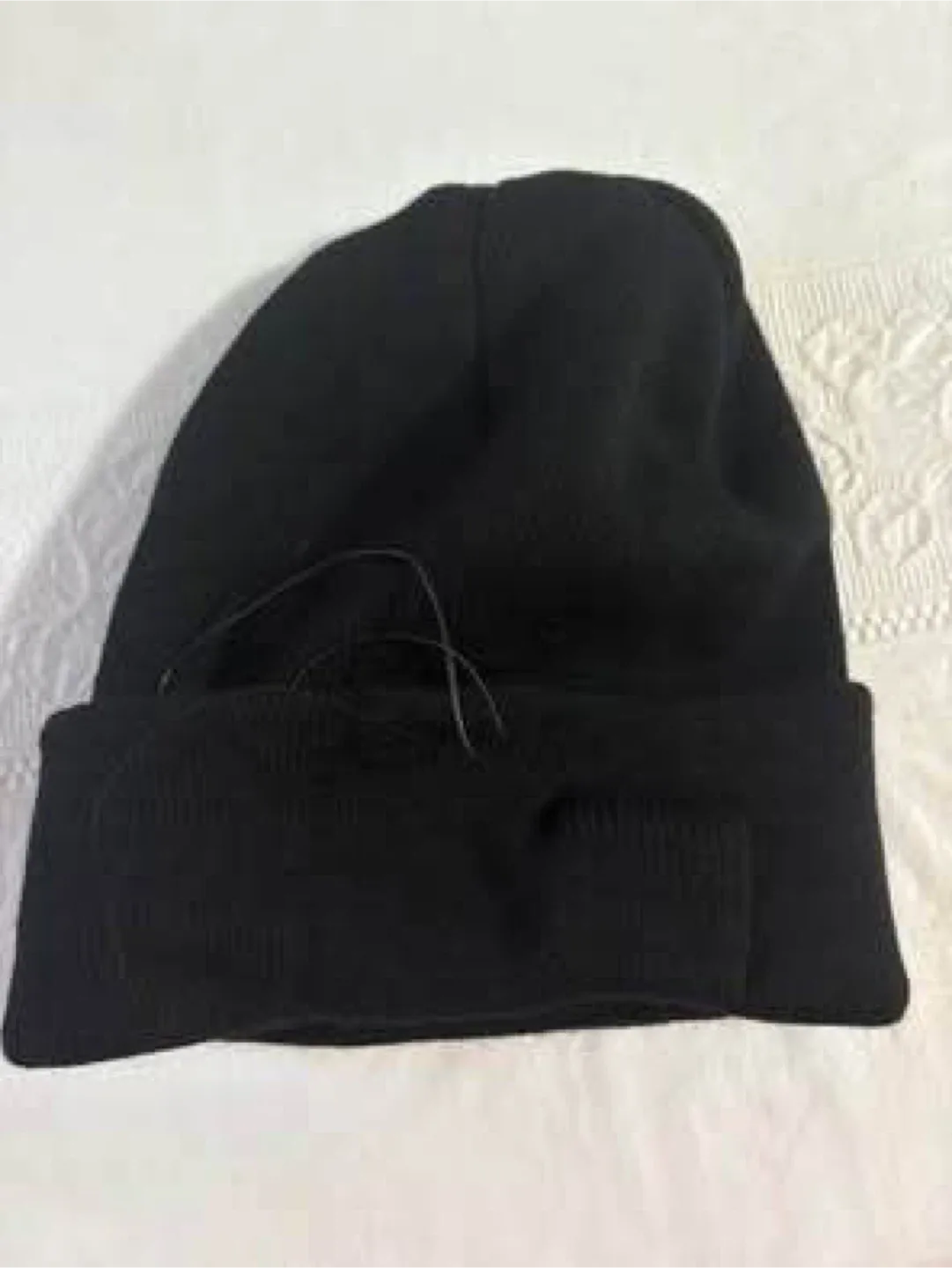 Bluetooth rechargeable LED hat (Never used) image indicator(4)