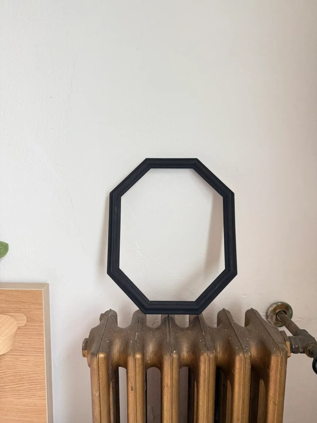 Octagon black wood frame (no backing)
