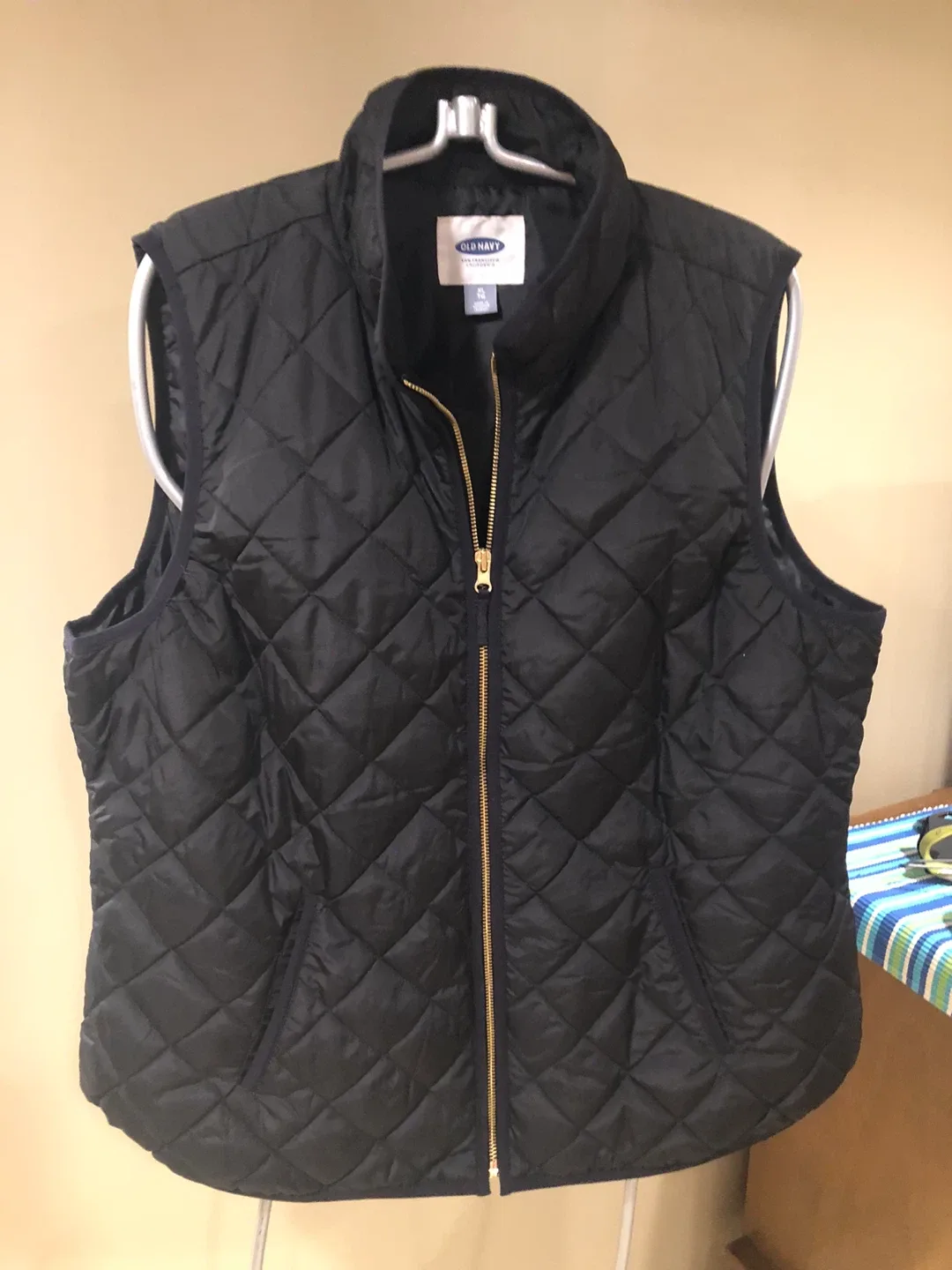 Old Navy Black Quilted Vest - Size XL