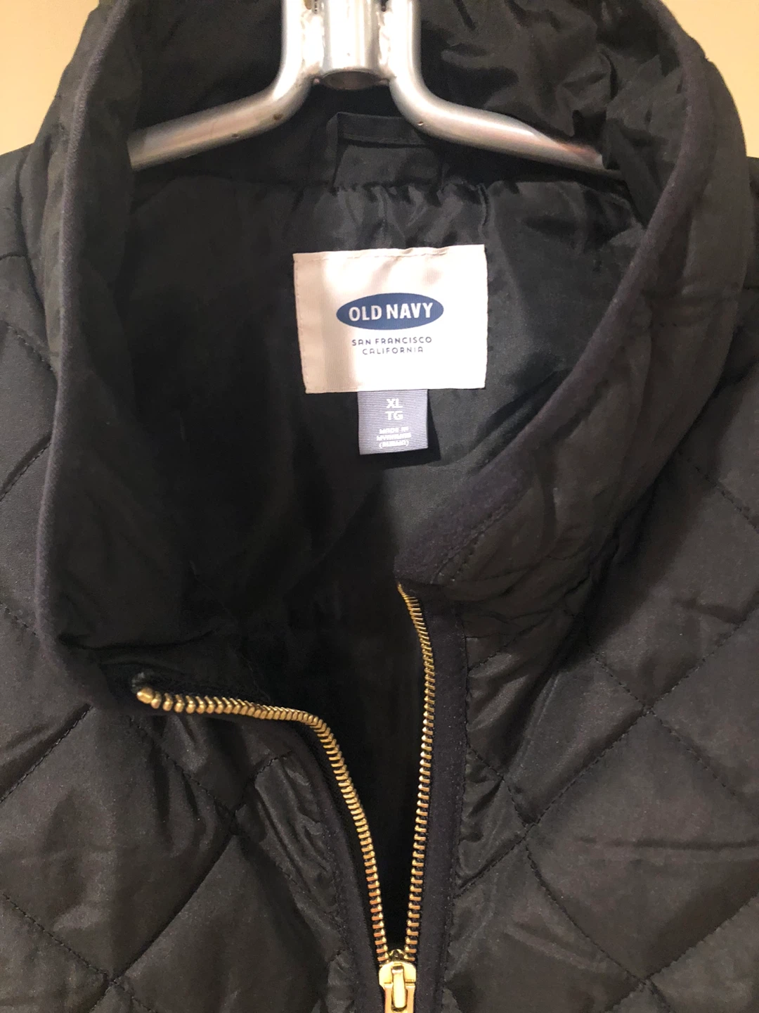 Old Navy Black Quilted Vest - Size XL - photo 3