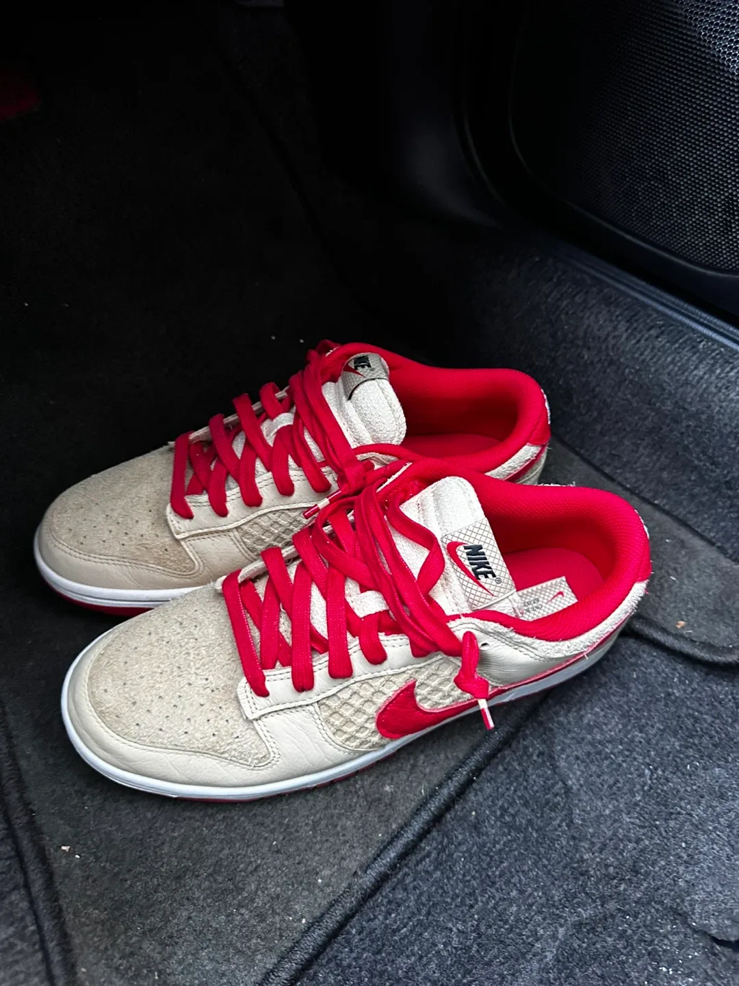 Nike Dunk Low Red/Beige Sneakers