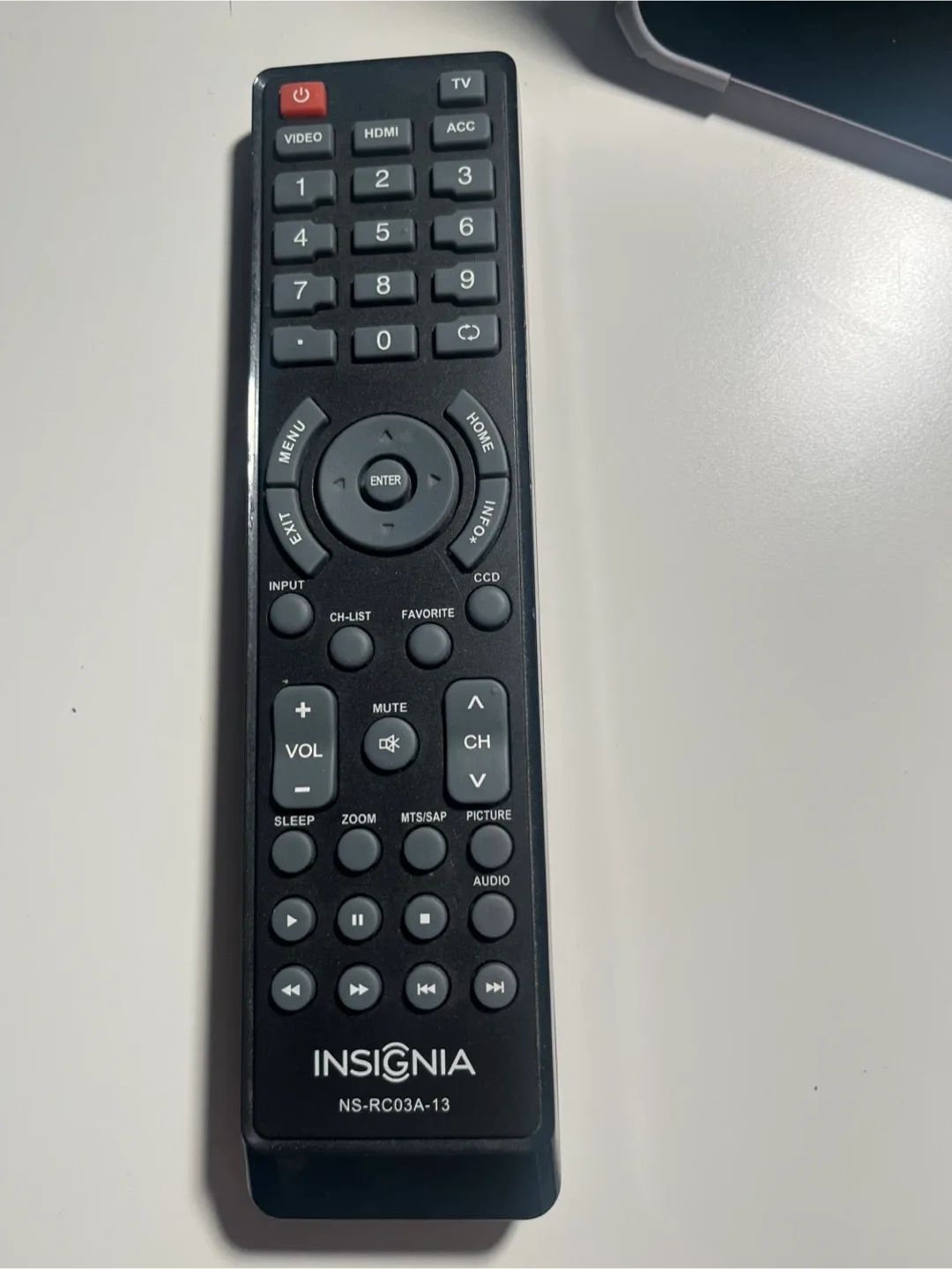 39 inch Insignia TV with remote control image indicator(2)