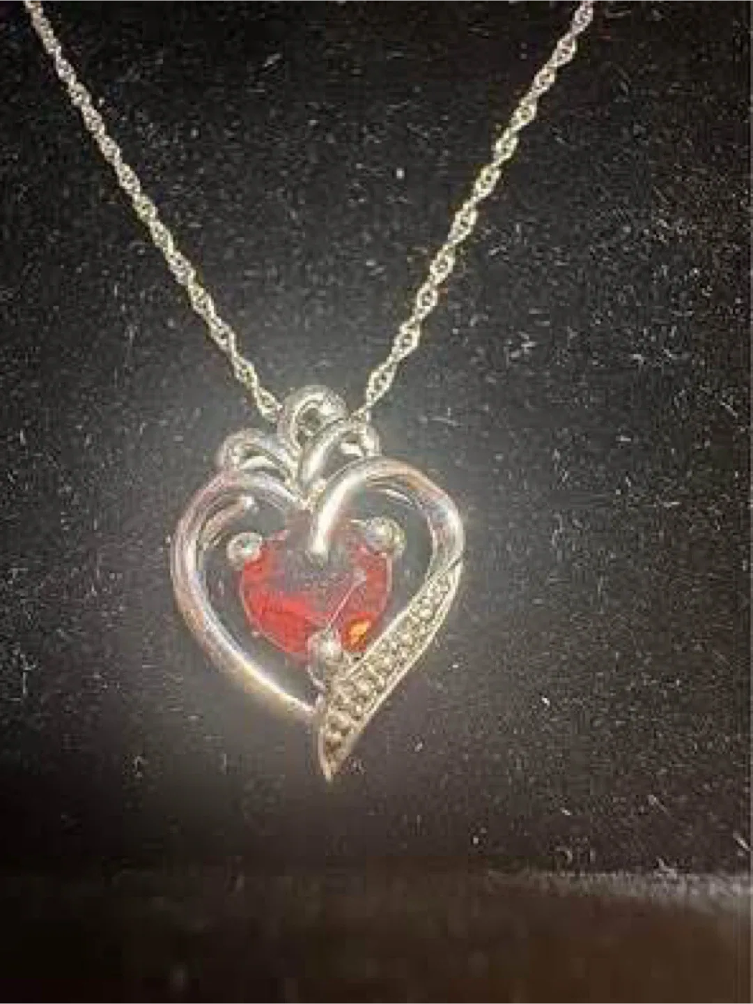 January Garnet birthstone necklace (New) (Authentic) image indicator(3)