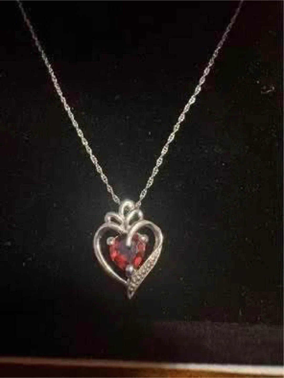 January Garnet birthstone necklace (New) (Authentic) image indicator(2)