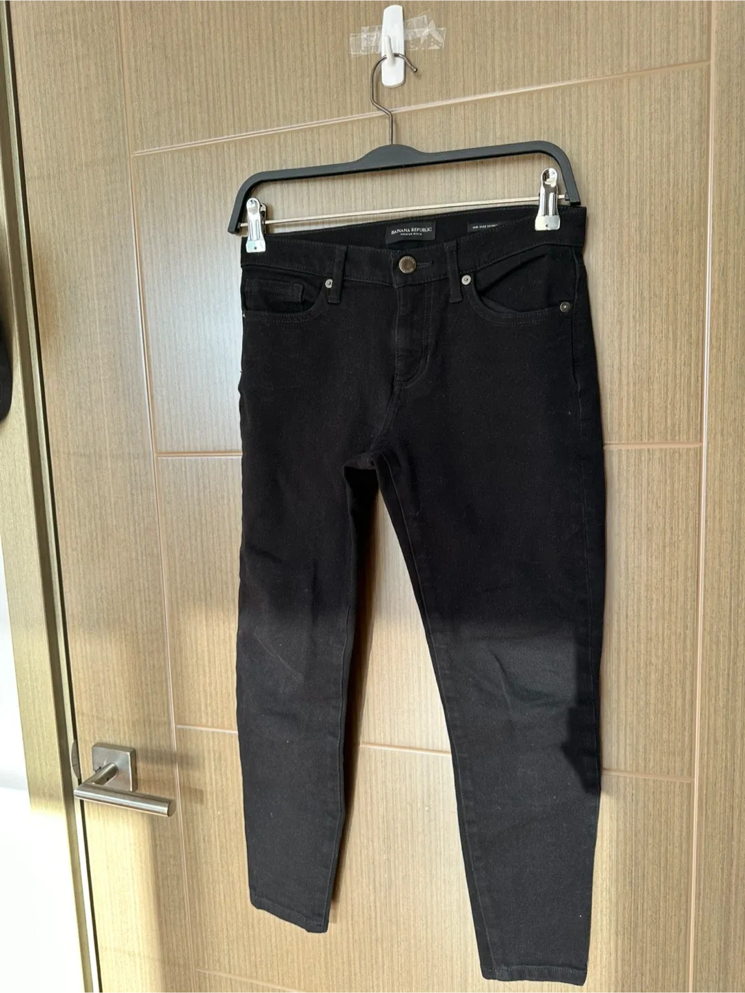 Banana Republic Mid-Rise Skinny Black Jeans - Size 26 Petite