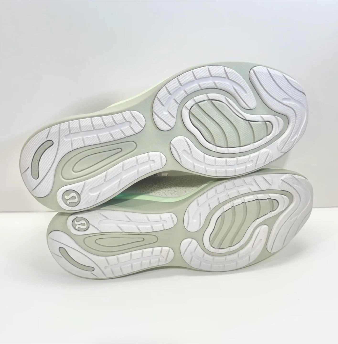 Lululemon women’s shoes size 11 New!! image indicator(4)