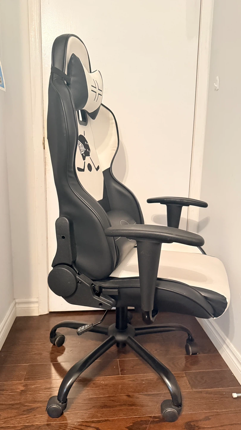 Black & White Gaming Chair - photo 4