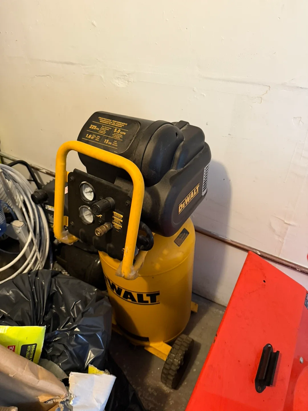 DeWalt 225 PSI 1.6 HP Air Compressor