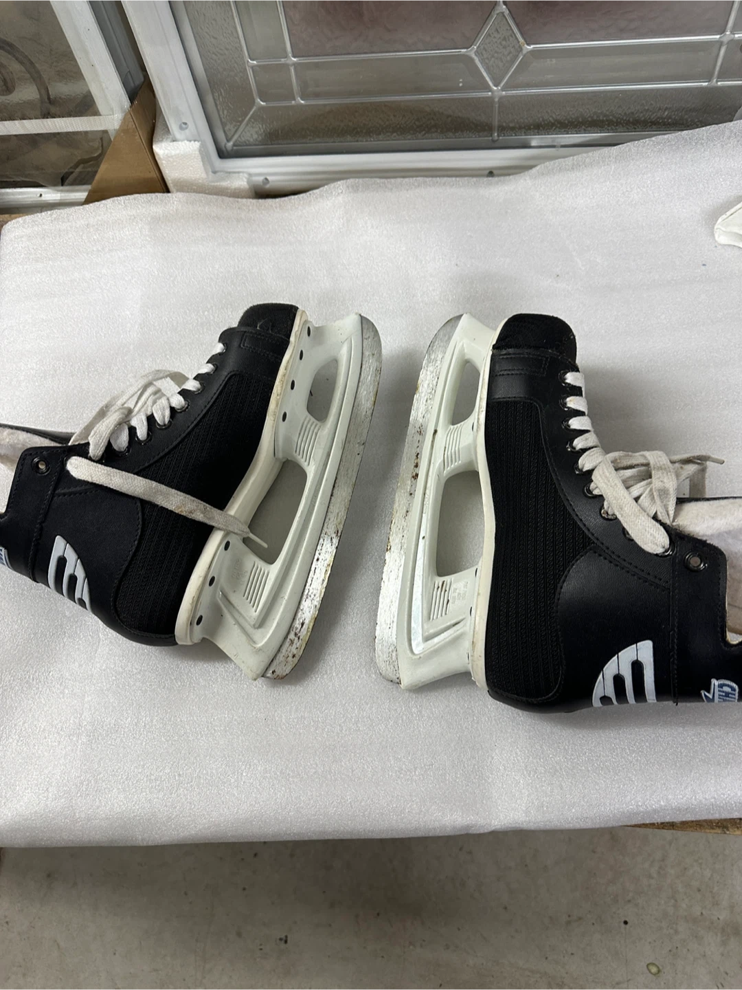 Bauer Charger Ice Skates - Size 6 - photo 5