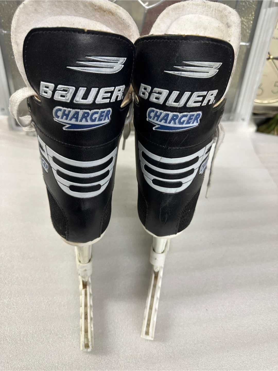 Bauer Charger Ice Skates - Size 6
