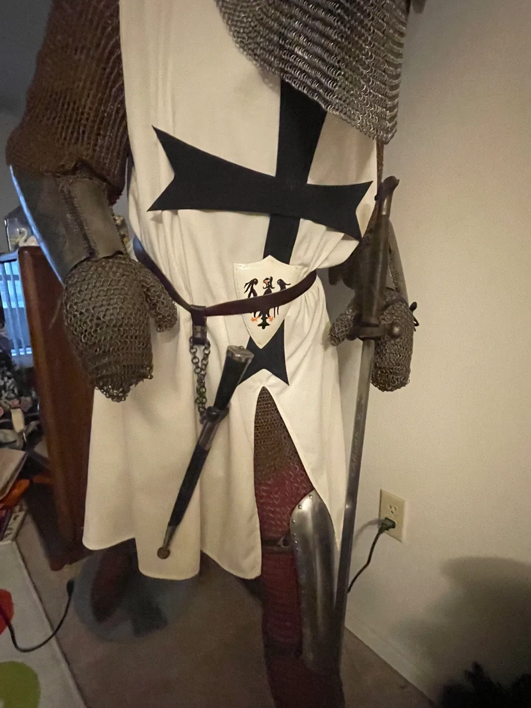 Crusader Knight with Chainmail image indicator(5)