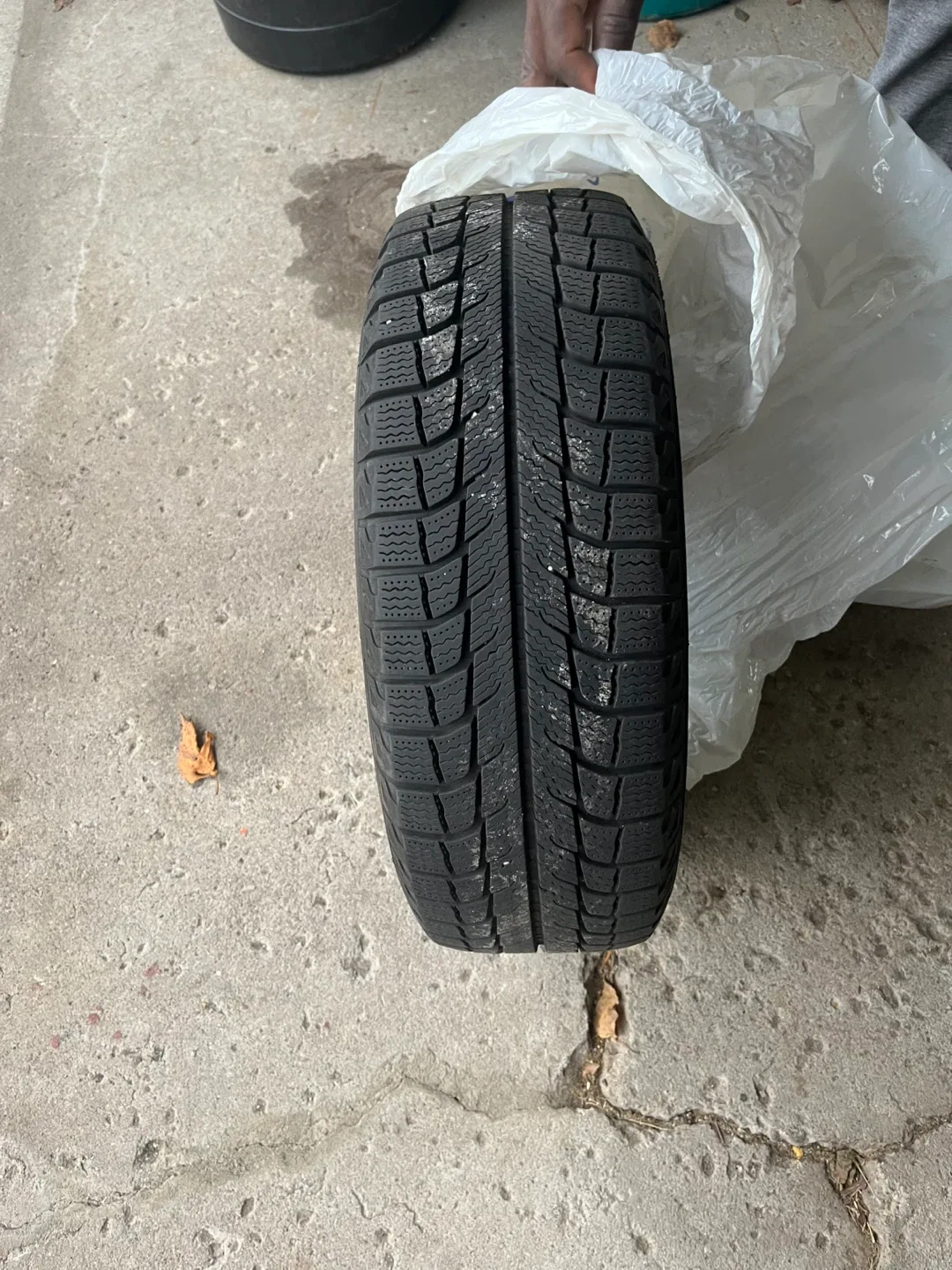 4 x 4.108 winter black metal rims. image indicator(6)