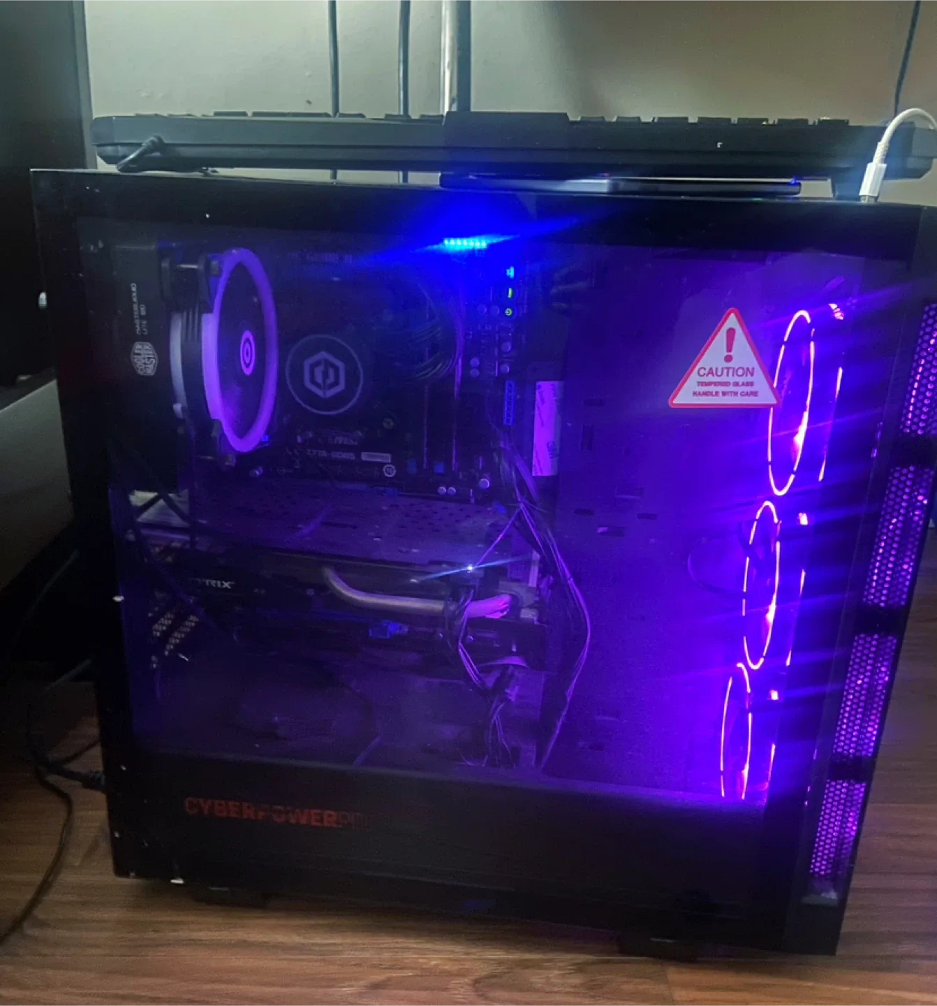 CyberpowerPC Gaming PC (windows 10) image indicator(3)