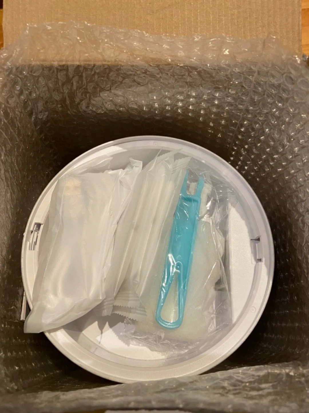 New Vacqueen Automatic Cat Food Dispenser 1-3 Cats image indicator(7)