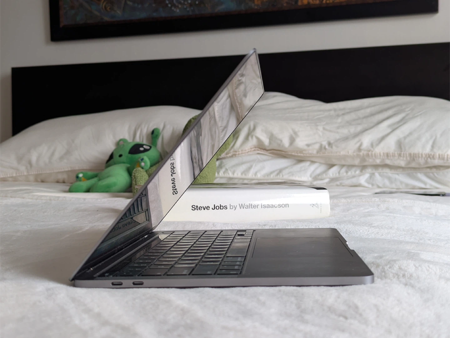 Apple MacBook Pro 13” Retina (2020, M1, Touch Bar) - photo 5