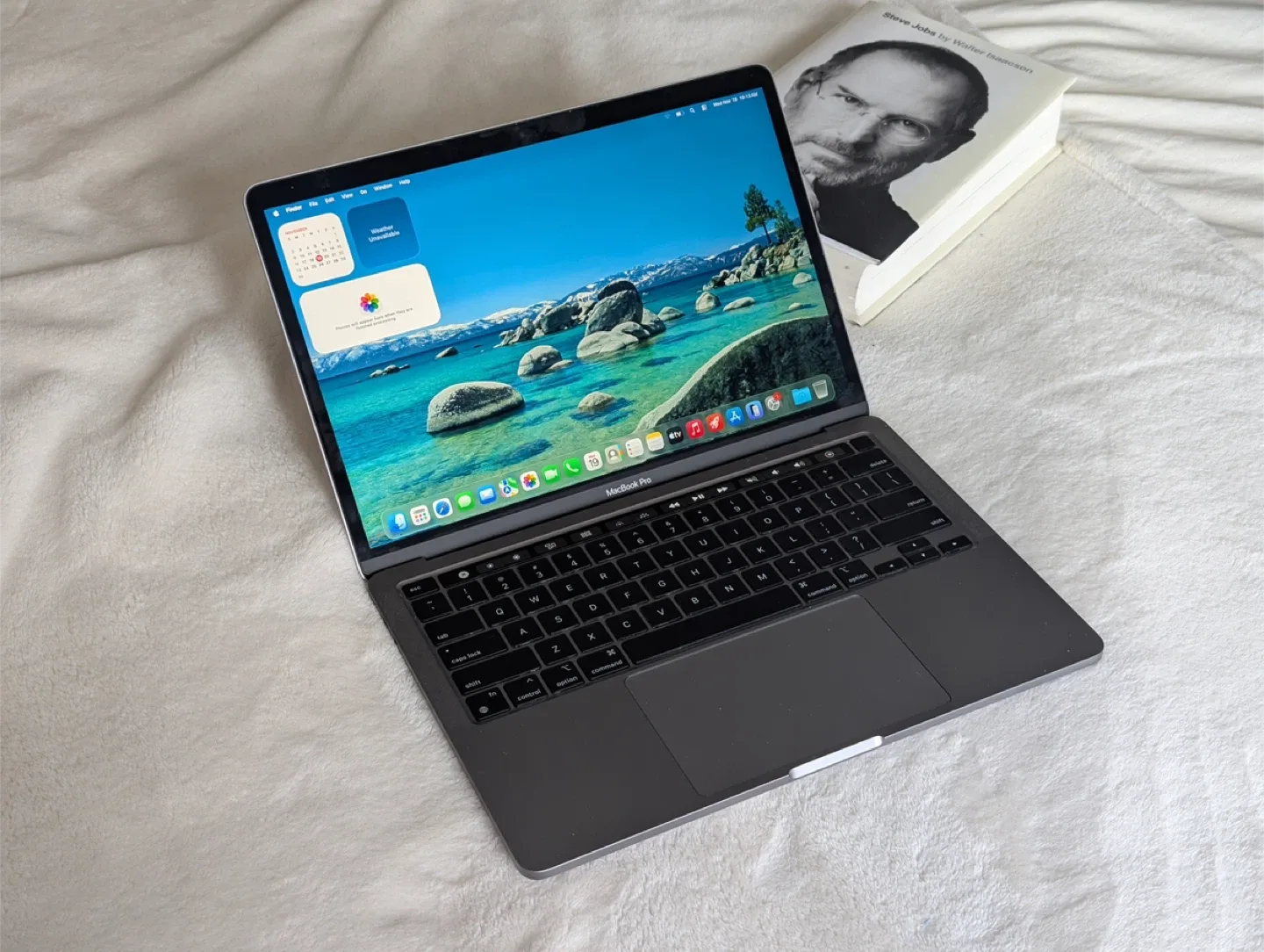 Apple MacBook Pro 13” Retina (2020, M1, Touch Bar)