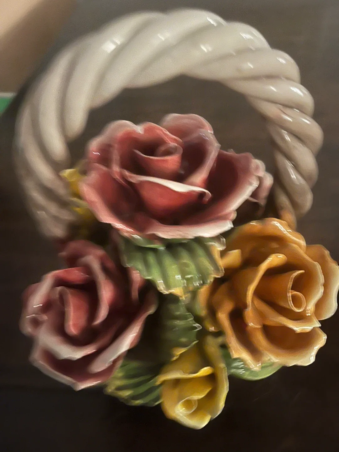 Capodimonte porcelain flower basket image indicator(4)