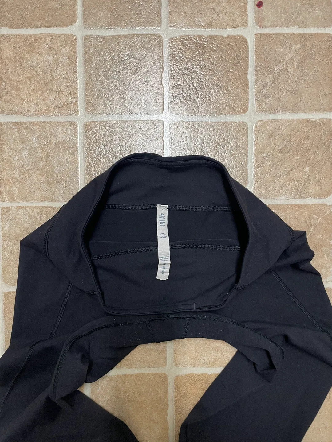 Lululemon Black Crop Leggings image indicator(6)