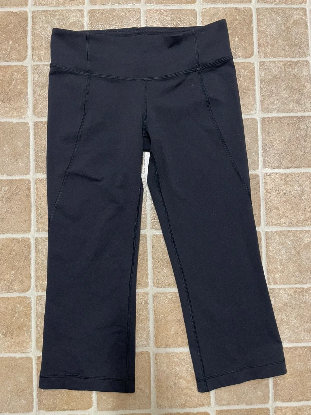 Lululemon Black Crop Leggings image indicator(4)