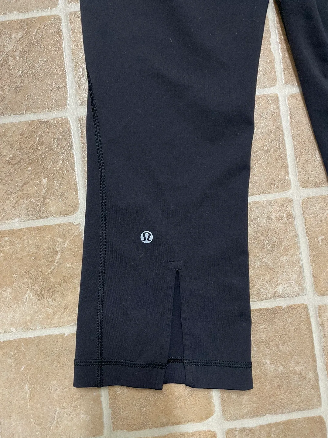 Lululemon Black Crop Leggings image indicator(2)