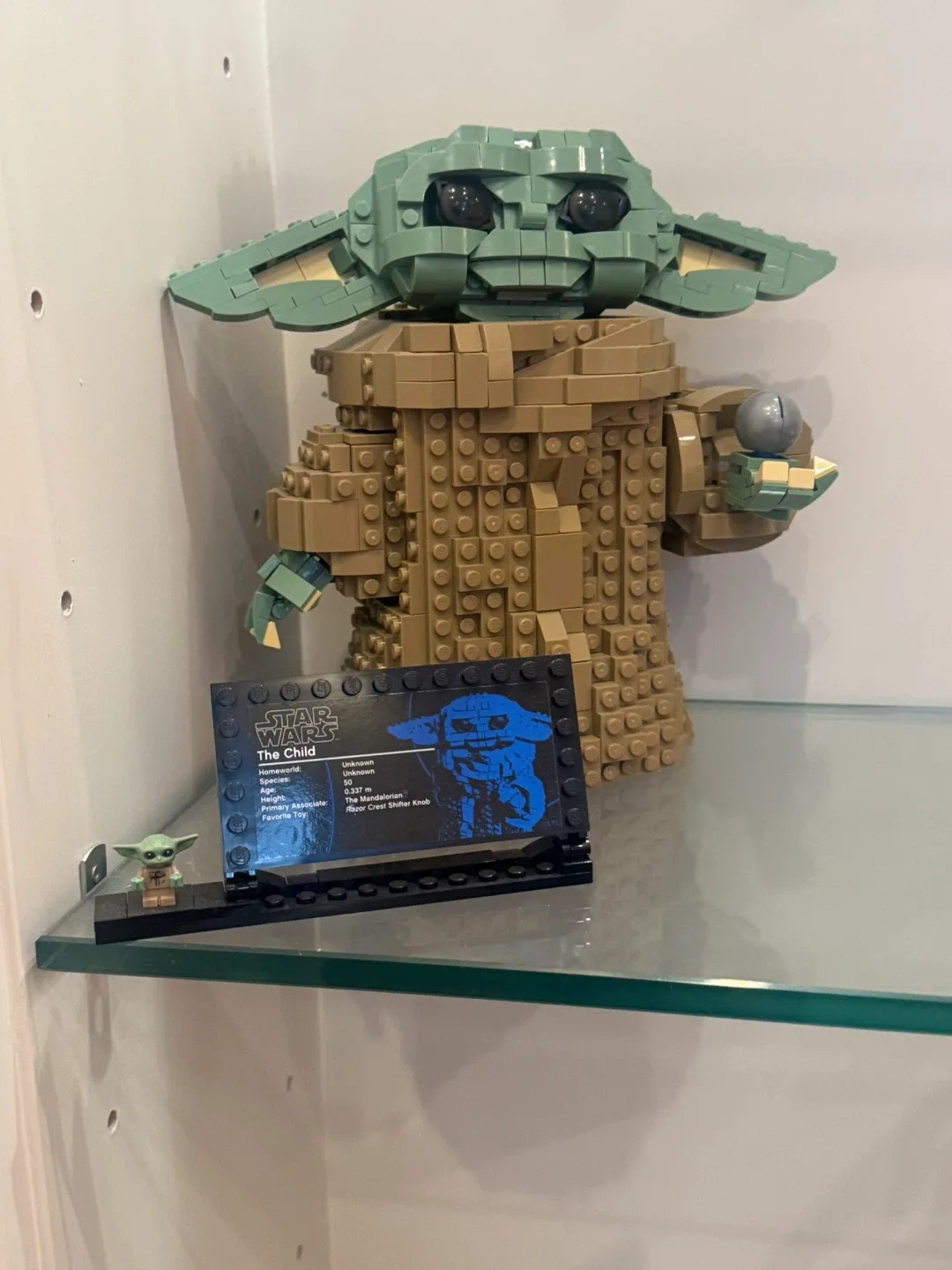 LEGO Star Wars The Child (Grogu) image indicator(2)