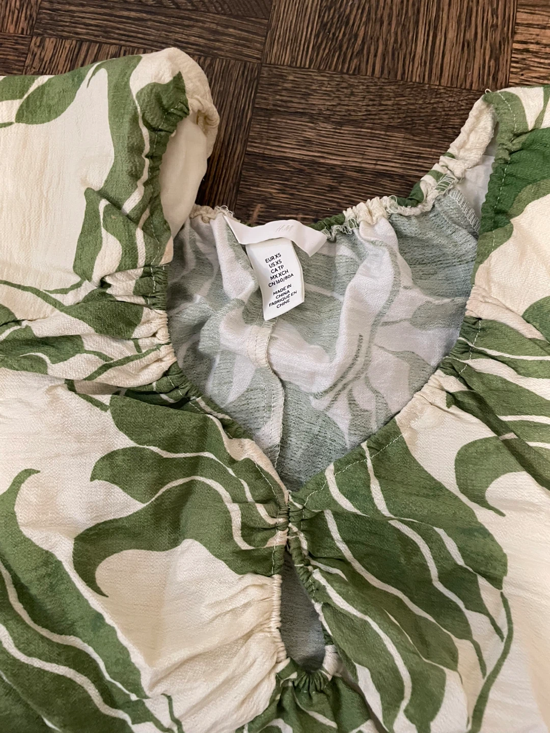 H&M Green Leaf Print Mini Dress - XS - photo 2