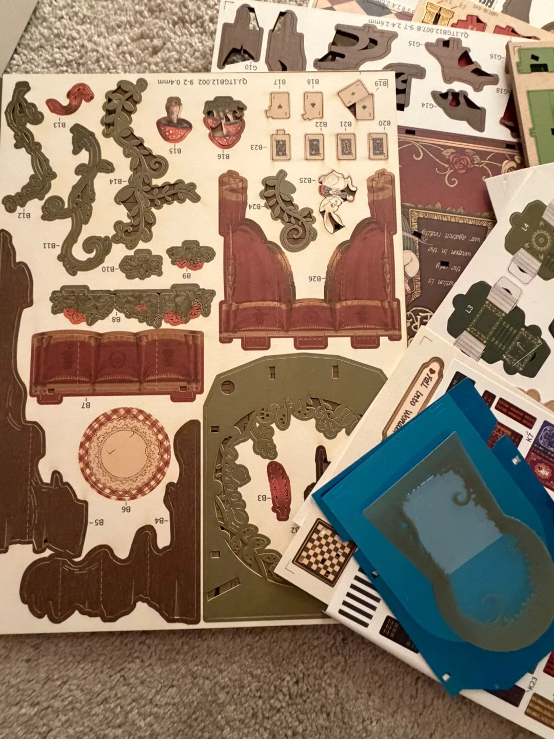 Rolife Book Nook Wonderland TGB12 DIY Kit with light image indicator(3)