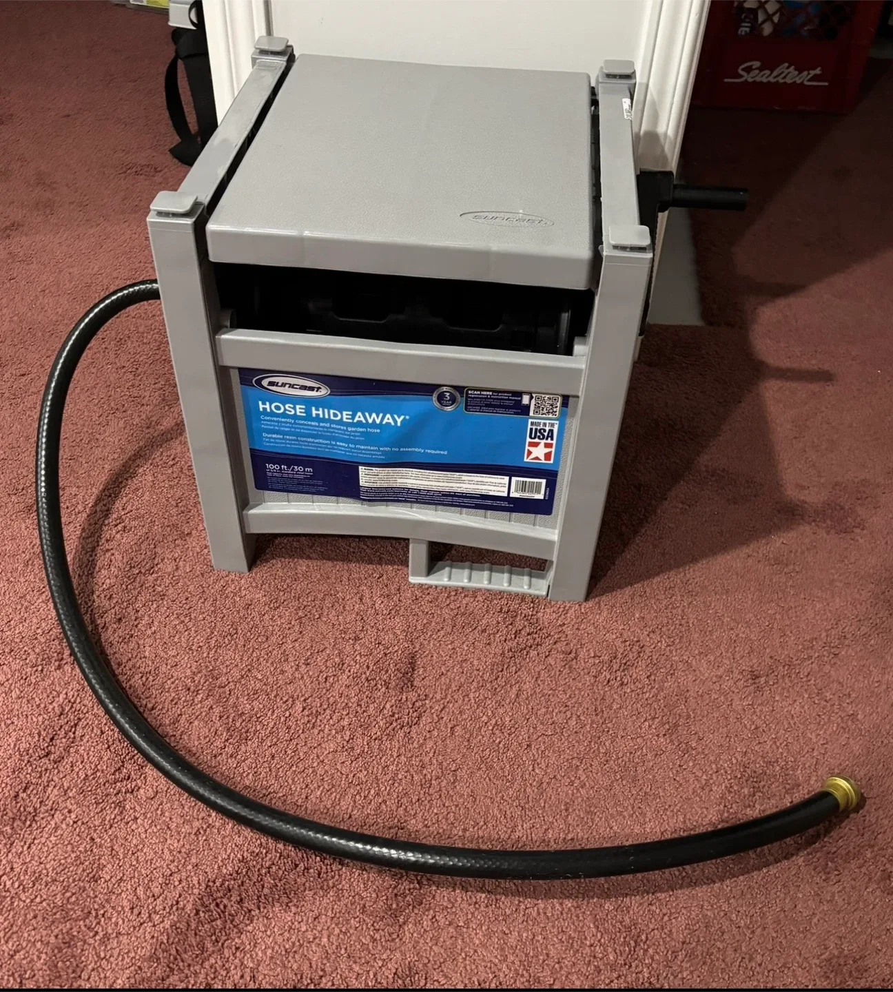 Suncast Hose Hideaway with 100 ft Hose