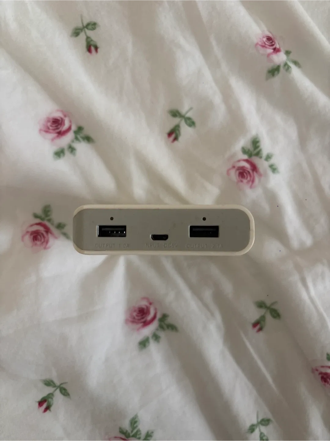 Power Bank with FlashLight image indicator(2)