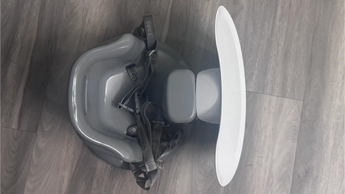 Upseat Floor & Booster Seat - Like New! image indicator(7)