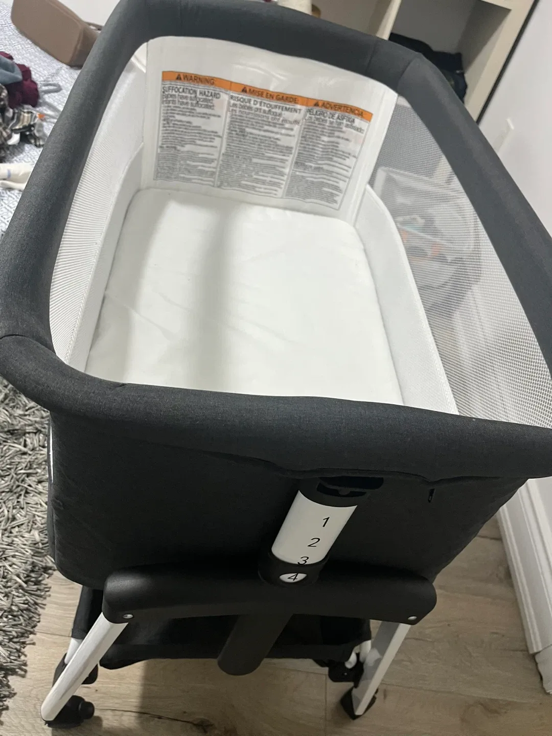 Dream On Me Portable Bassinet image indicator(2)