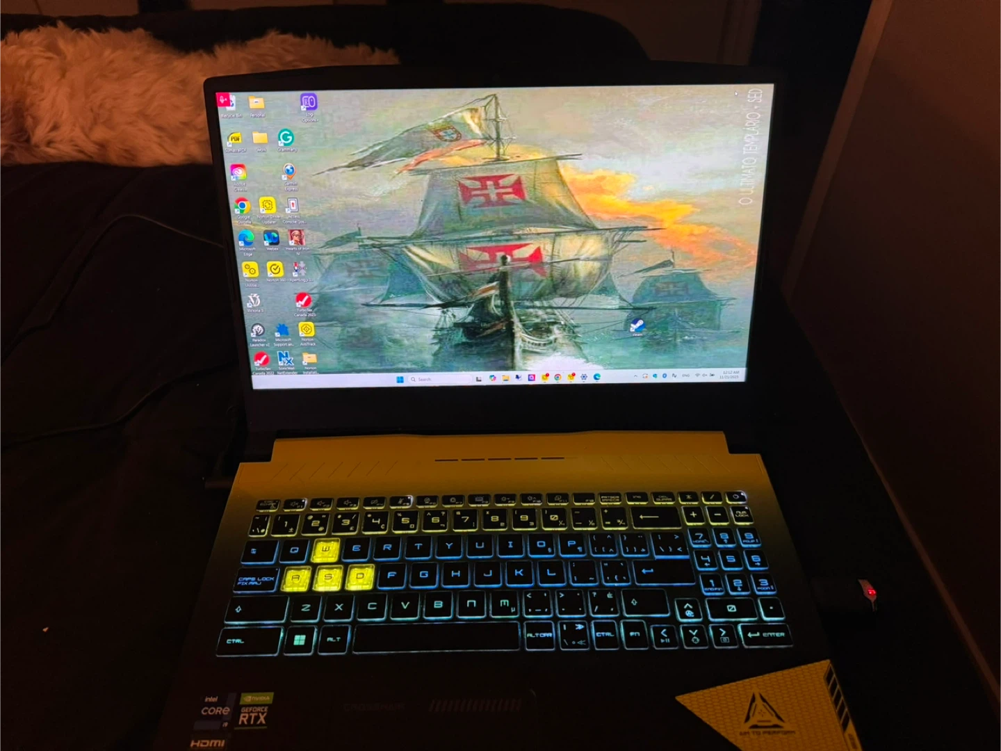 MSI Crosshair 15 B12UGZ Gaming Laptop