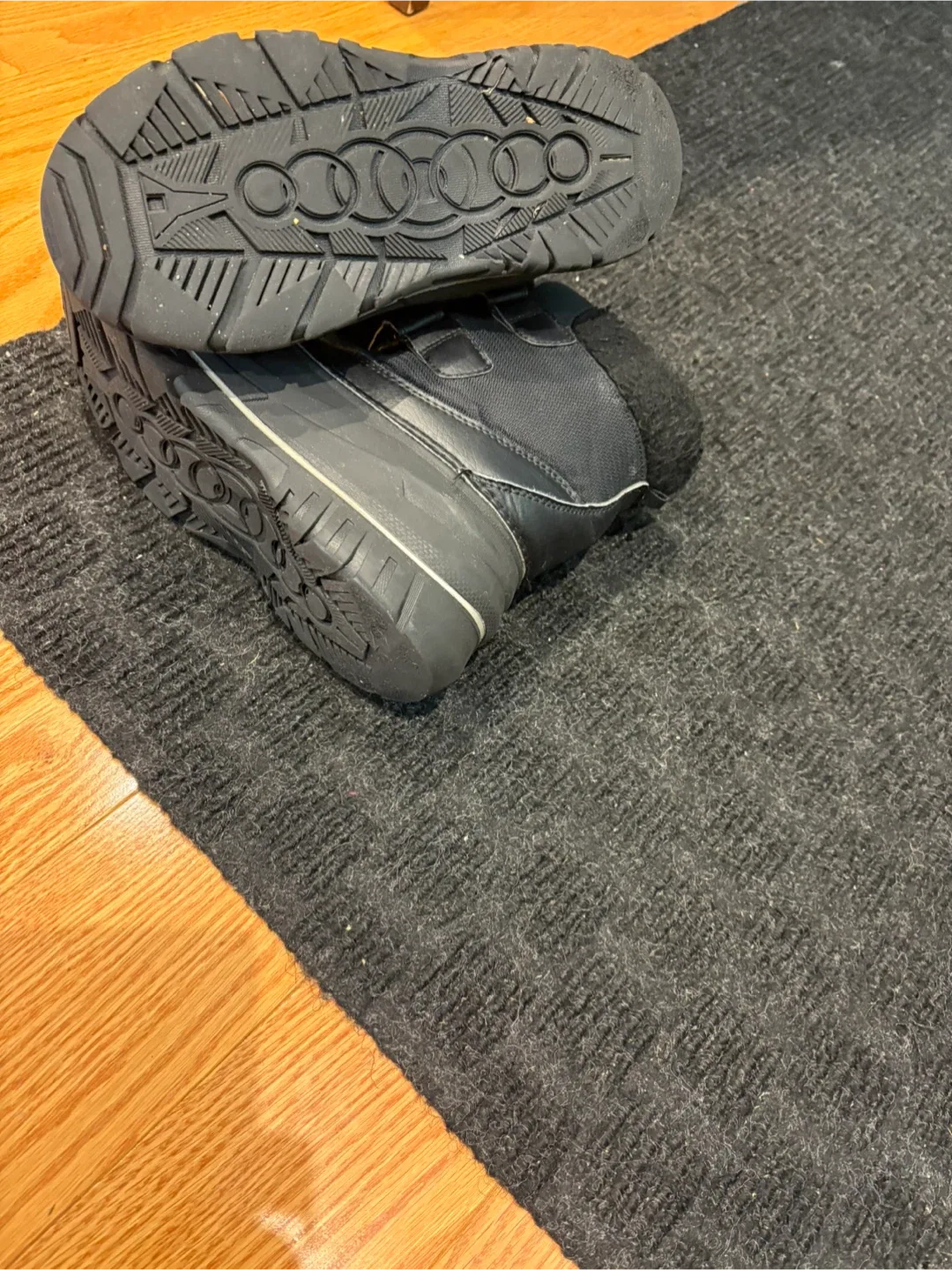 Boys Black Winter Boots Size 5 image indicator(3)