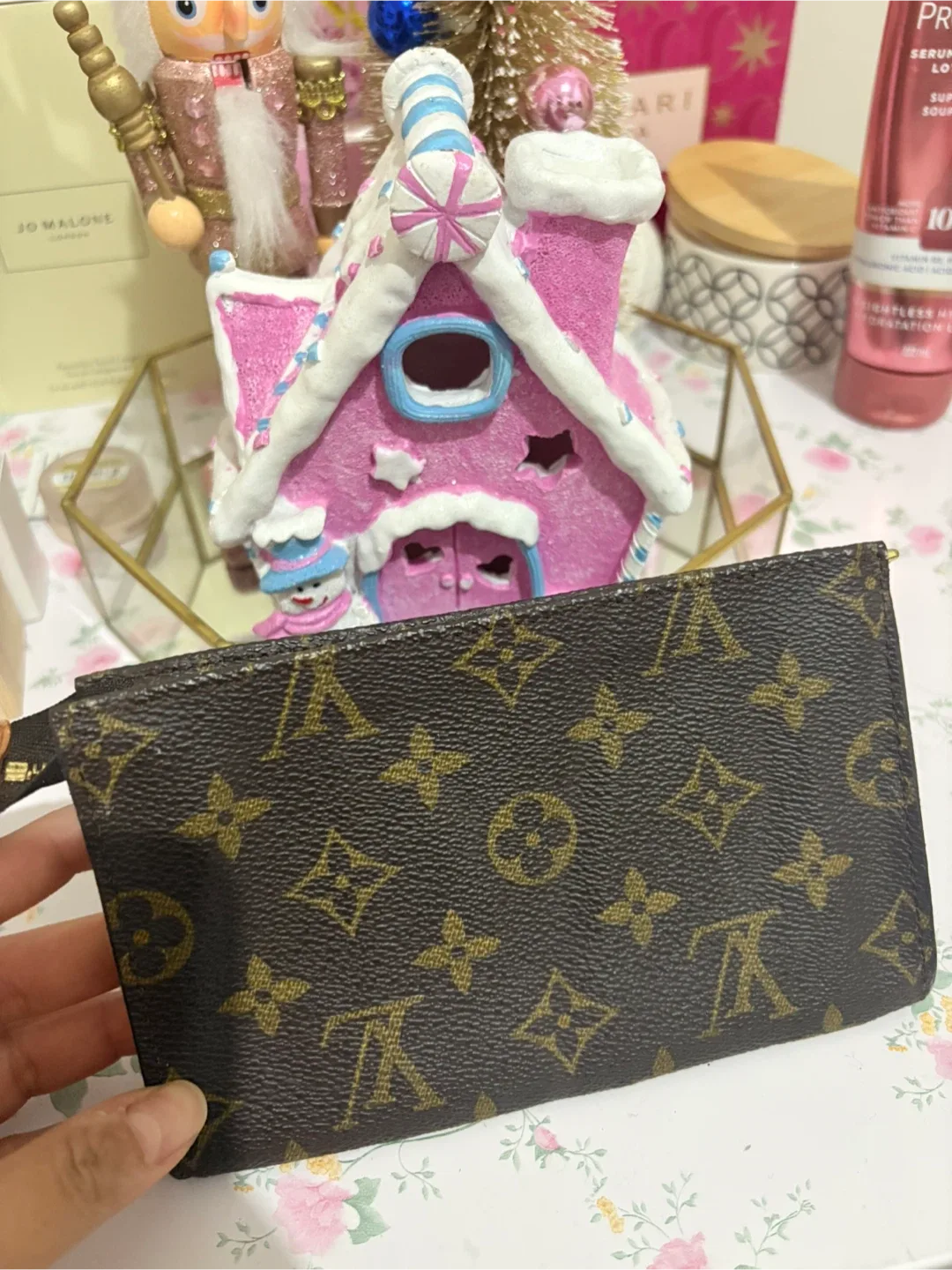 Preloved Louis Vuitton Monogram Pochette