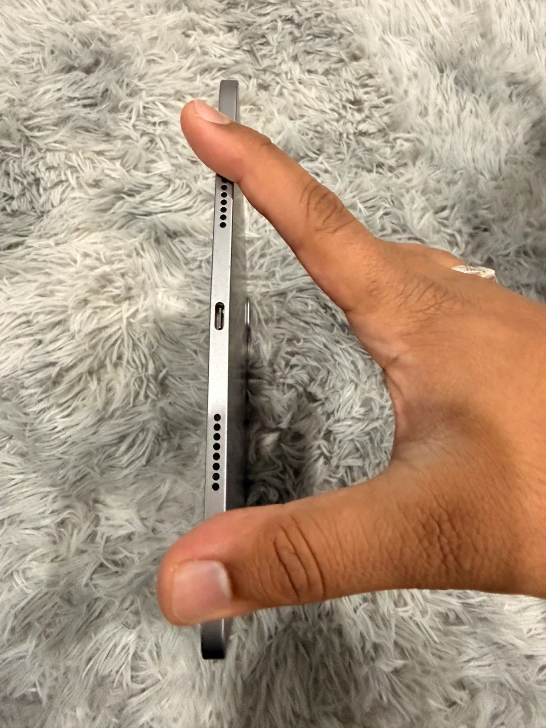 iPad Pro 11” M2 (128GB) – 4th Gen – $750 image indicator(7)