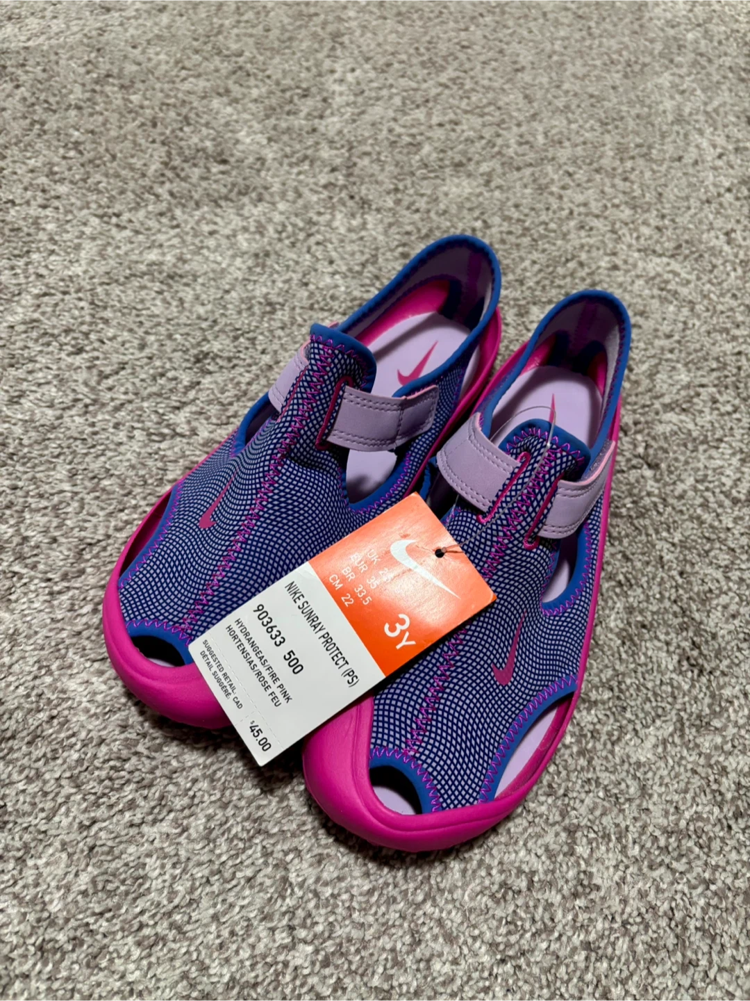 New Nike Sandals - Size 3Y